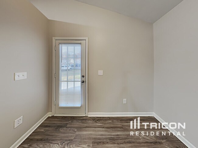 Building Photo - 5434 Peachwood Dr