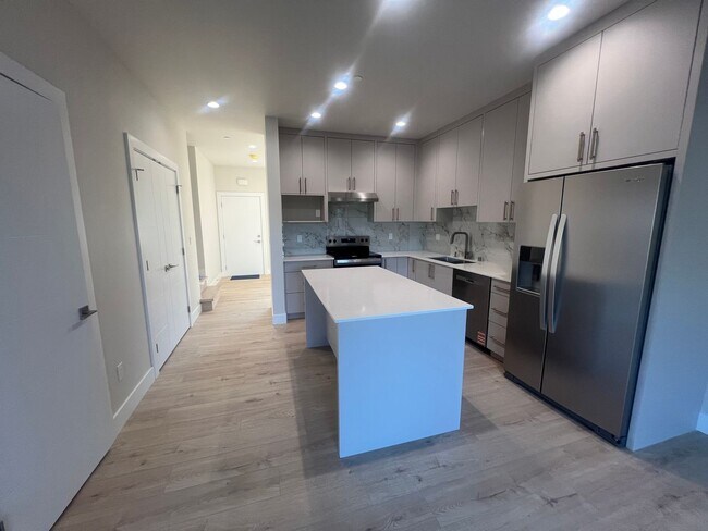 Building Photo - 2155 Siddle Loop