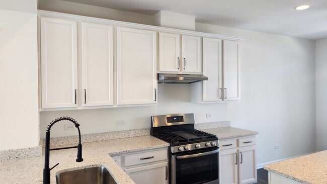 Building Photo - 4444 Monroe Ct