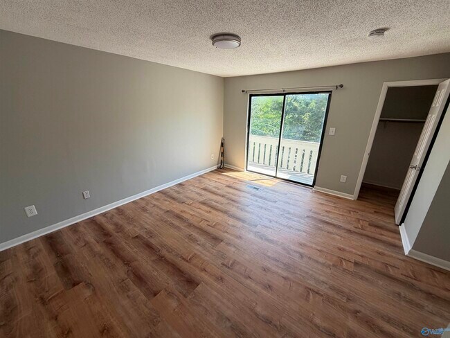 Foto del edificio - 4931 Cotton Row NW