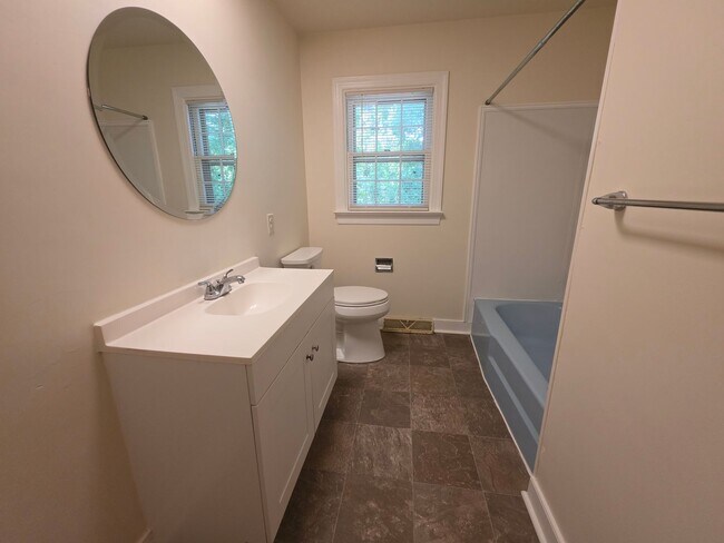 Foto del edificio - 318 Jasper Ln