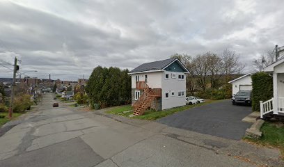 Photo du bâtiment - 56-42e 42e Av