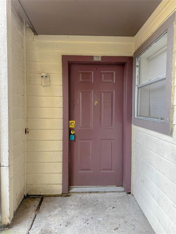 Building Photo - 12615 Brookglade Cir