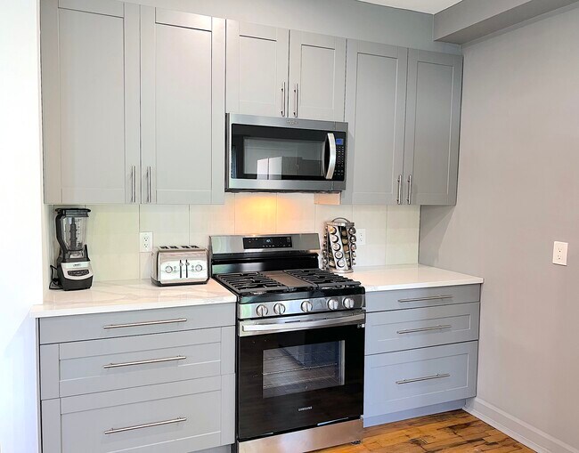 Foto del edificio - 3761 Maxwell St