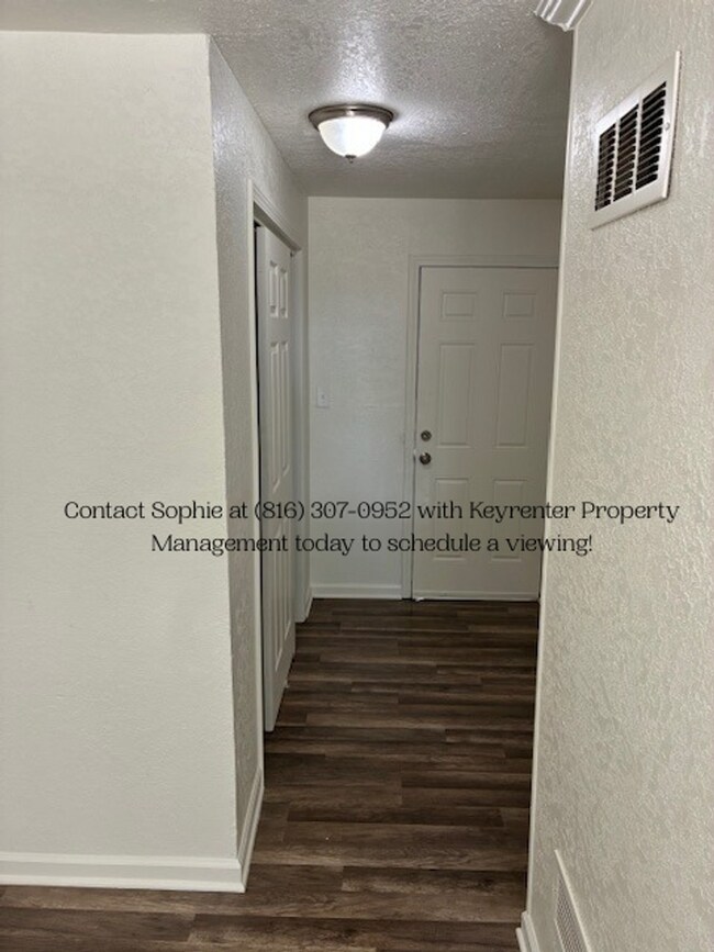 Foto del edificio - 3 Bed 3 Bath Ready to rent