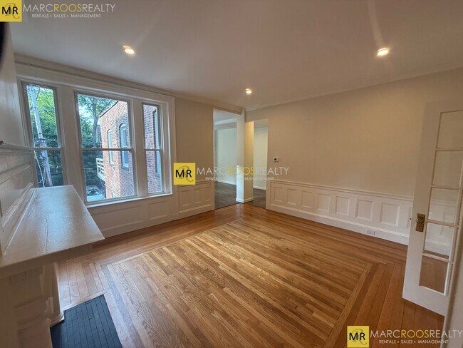 Foto del edificio - 1726 Beacon St