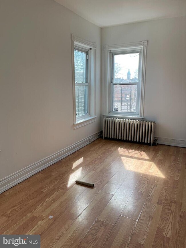 Foto del edificio - 841 S Clinton Ave