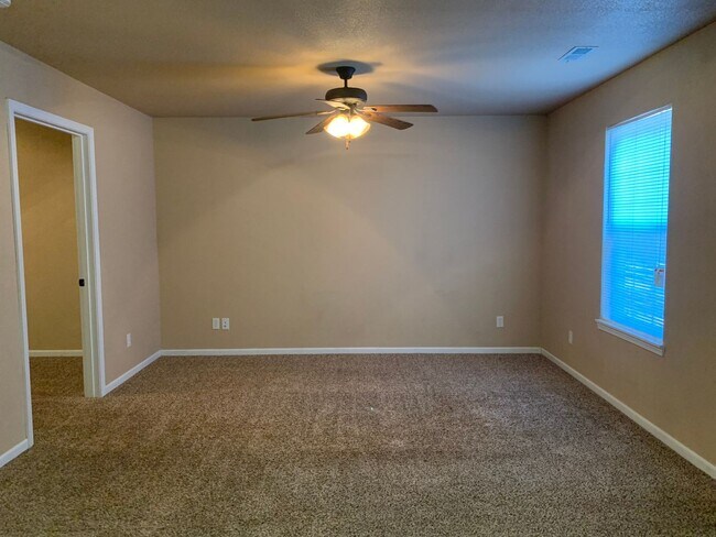Foto del edificio - 16529 Hunters Ridge Ln