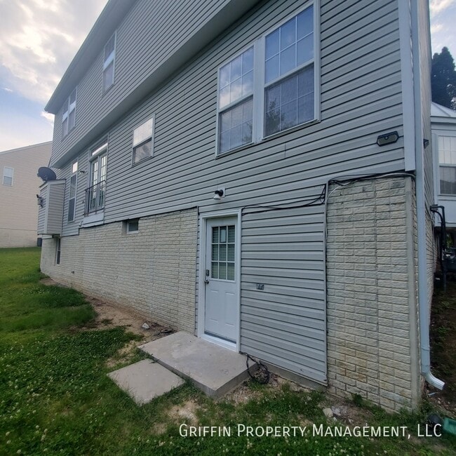 Building Photo - 10308 Grandhaven Ave