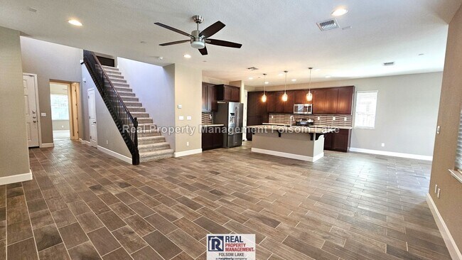 Foto del edificio - 1479 Leonard Ct