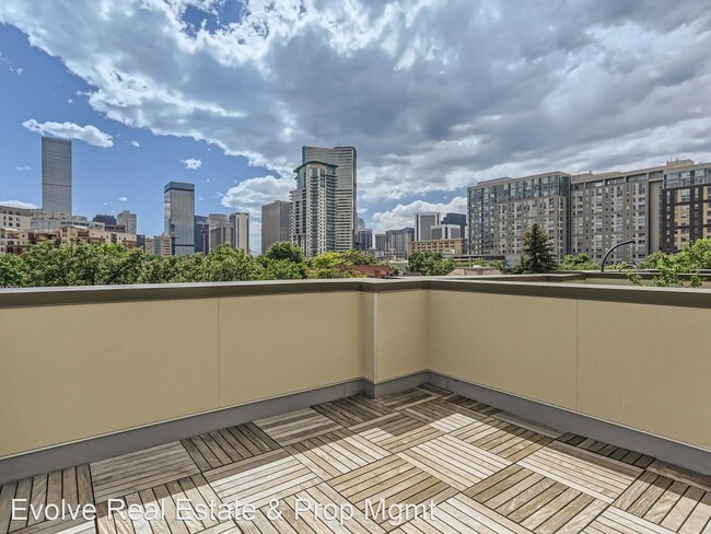 Building Photo - 2 br, 2.5 bath House - 385 22nd St #5