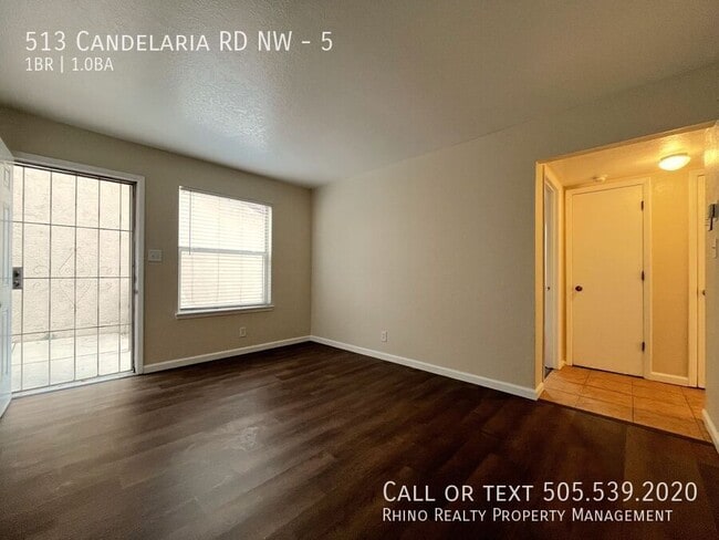 Foto del edificio - 513 Candelaria Rd NW