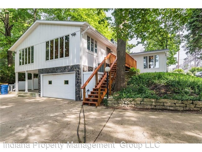 Building Photo - 3 br, 2.5 bath House - 3203 E. 56th St