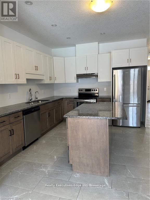 Building Photo - 49 Dallan Dr