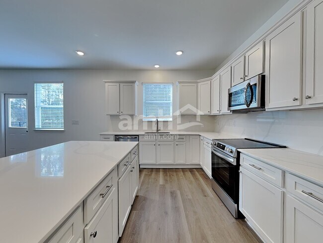Foto del edificio - 472 Hickory Pointe Rd