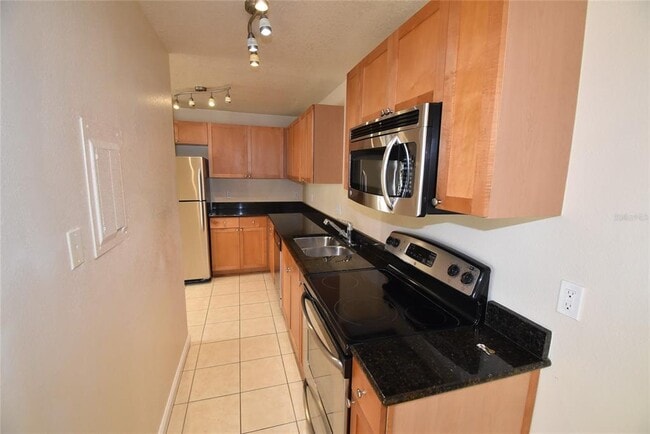 Foto del edificio - 220 Pompano Dr SE