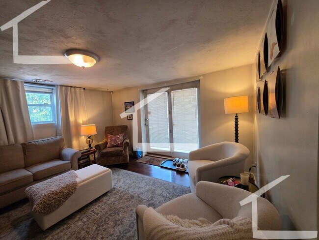 Foto del edificio - 307 Summit Ave