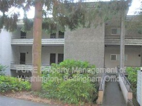 Building Photo - 625 N Garden