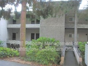 Building Photo - 625 N Garden