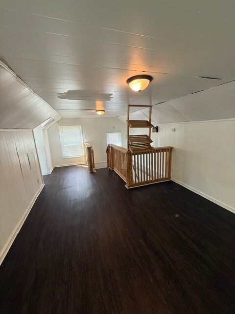 Foto del edificio - 15495 Burt Rd