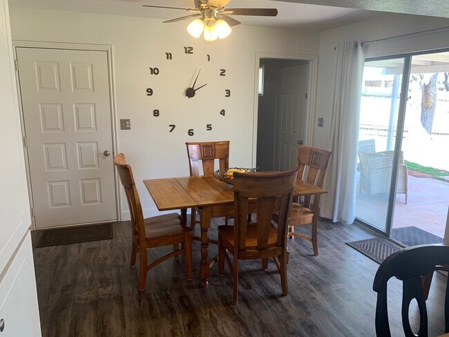 Building Photo - PET FRIENDLY - Santa Clara Home!
