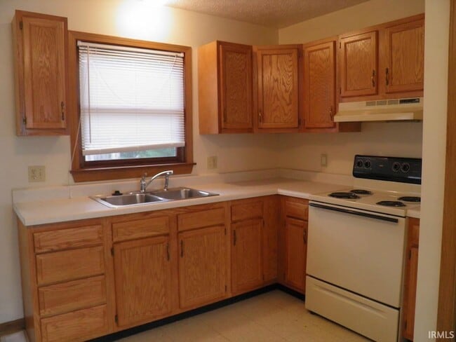 Foto del edificio - 5217 Raubs Ln