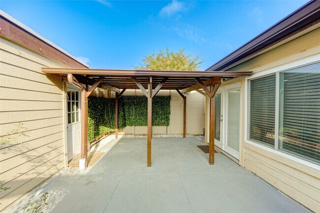 Foto del edificio - 12339 S Dairy Ashford Rd