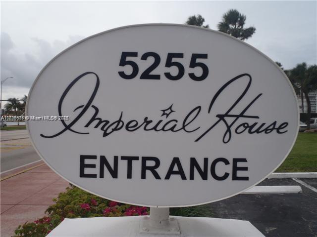 Foto principal - 5255 Collins Ave