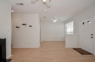 Building Photo - 1103 Dulles Ave