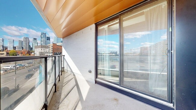 Building Photo - Arteo