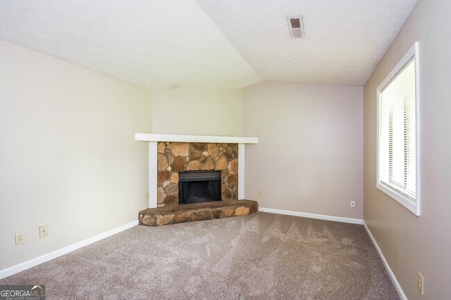 Building Photo - 310 Galena Ct
