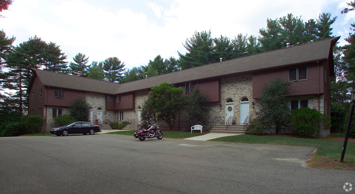 155 Chestnut St, Foxboro, MA 02035 Apartments in Foxboro, MA