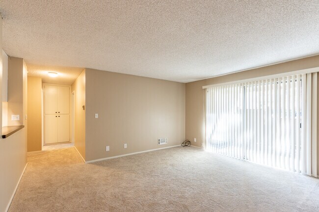 Foto del edificio - 1333 Webster St