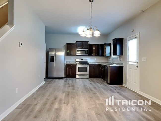 Building Photo - 419 Renown Ct