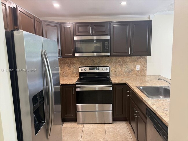 Foto del edificio - 10400 SW 108th Ave