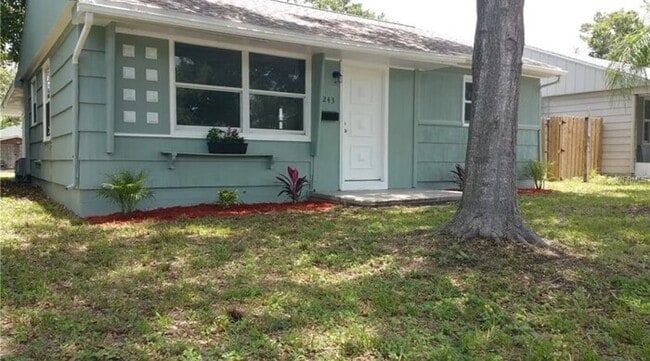 Home For Rent in St Petersburg! - Home For Rent in St Petersburg!