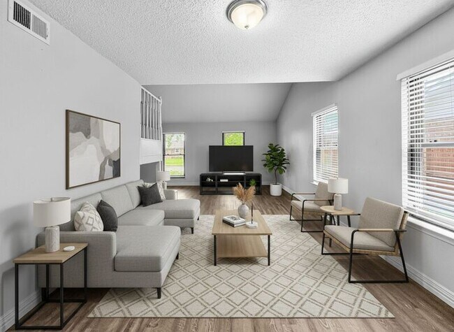 Foto del edificio - 8802 Deerwood Dr