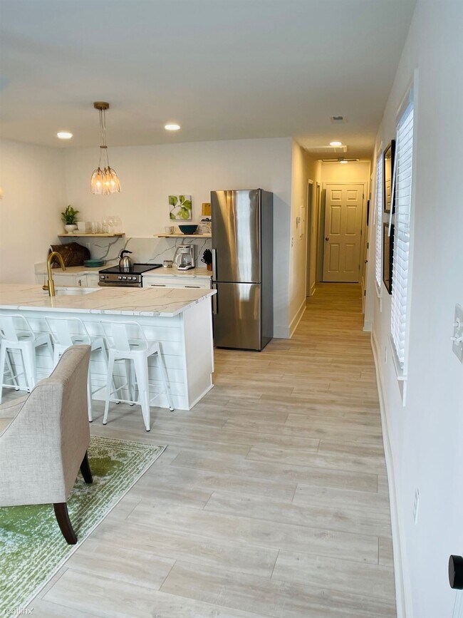 Foto del edificio - 2 br, 2 bath Duplex - 20 Rose Lane B UPSTAIRS