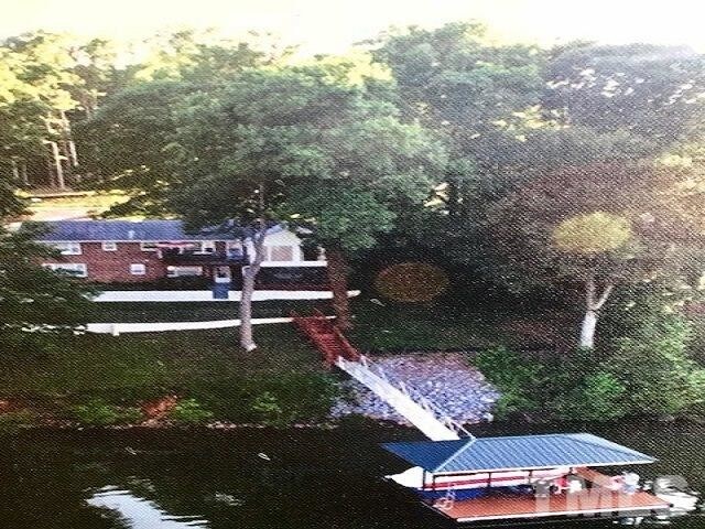 Building Photo - 234 Oakwood Dr