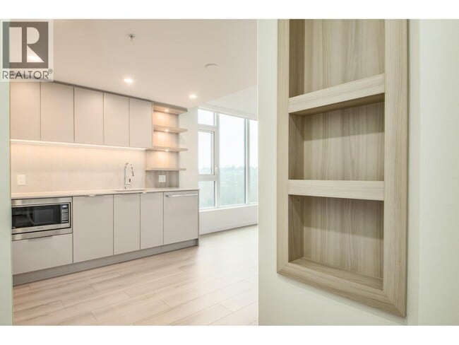 Building Photo - 311 Alderson Ave