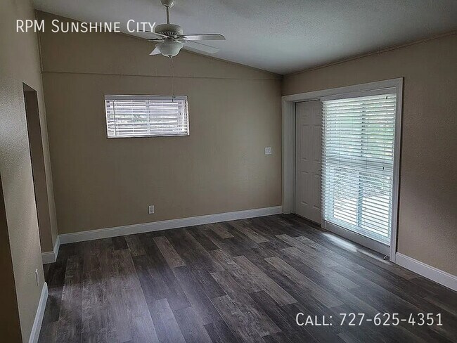 Foto del edificio - 1628 Pine St