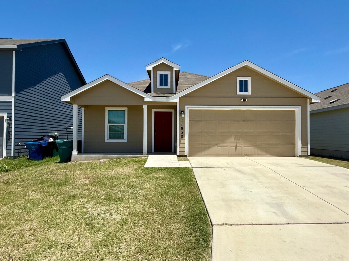 Foto principal - Beautiful home right next to Mission del L...