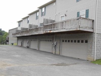 Building Photo - 9471 Cost Ave