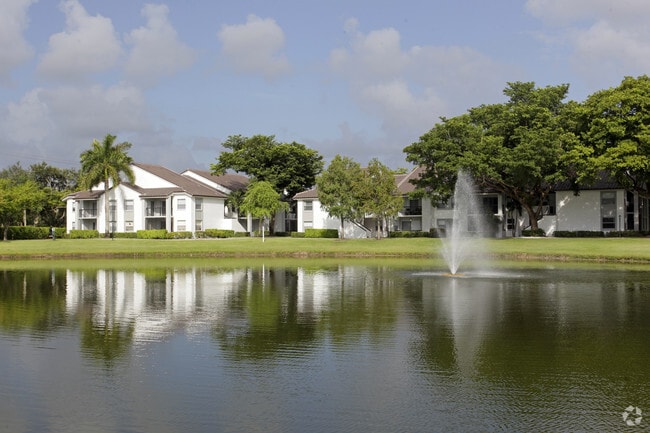 Foto del edificio - Centro at Davie Apartments