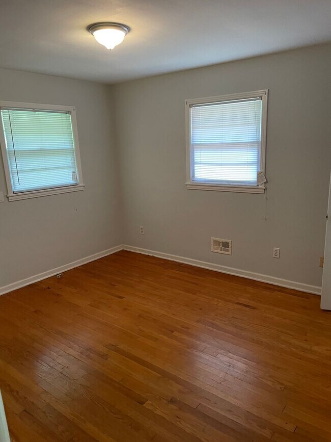 Foto del edificio - Nice 3 Bed 1.5 Bath House in Bowling Green...