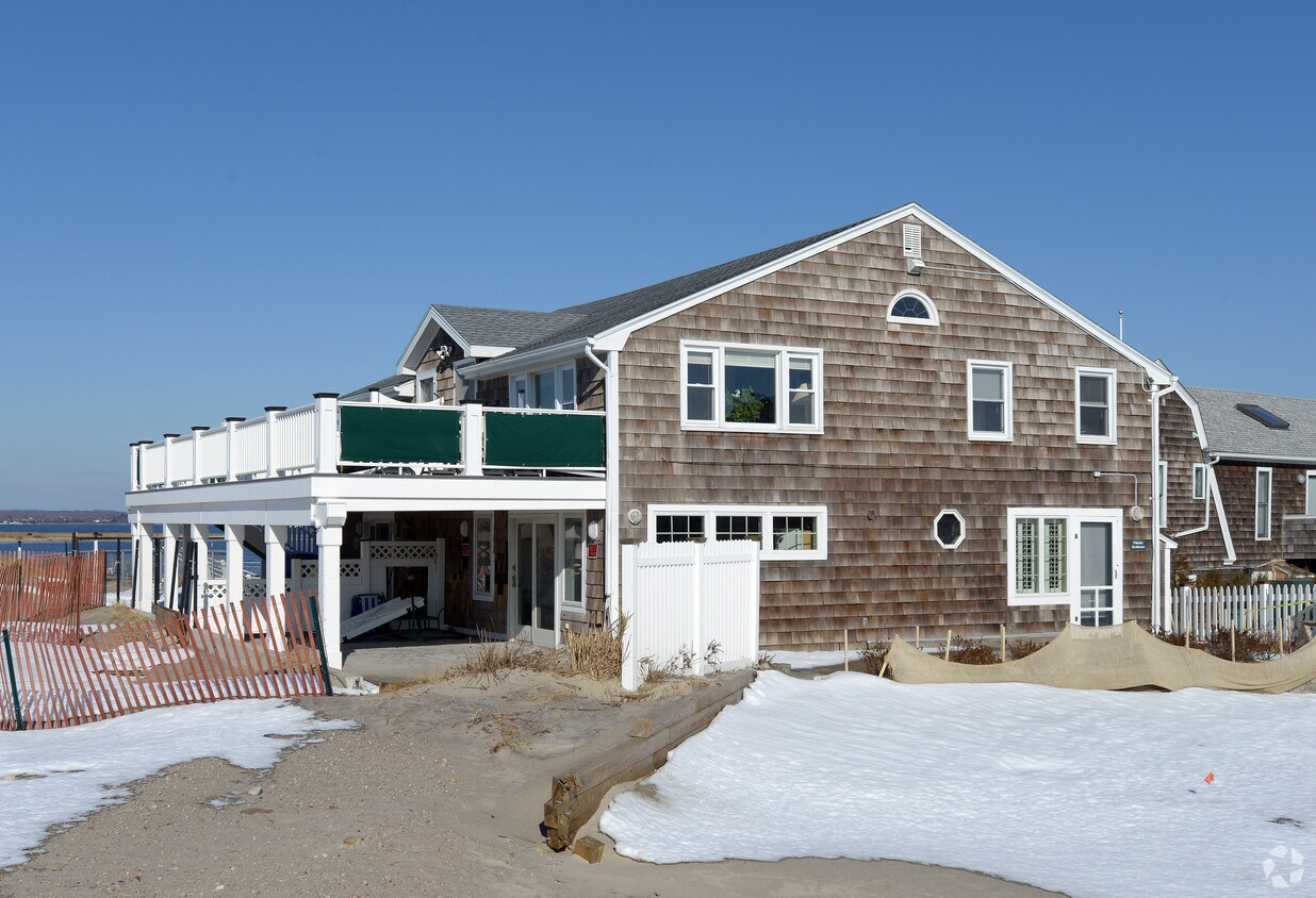 Larkin Square at Watch Hill Apartments in Westerly, RI