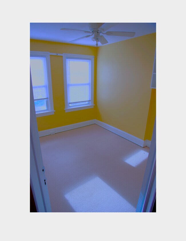 Foto del edificio - 754 E Washington Ave