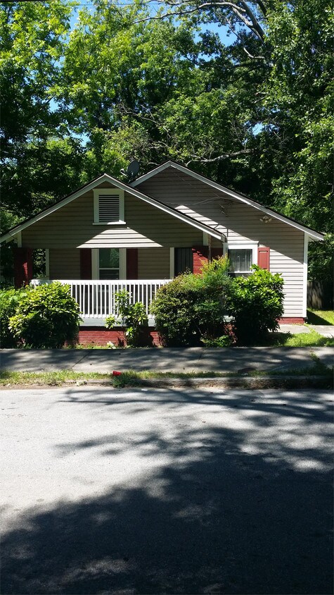 Primary Photo - 235 Wynnwood Dr SW