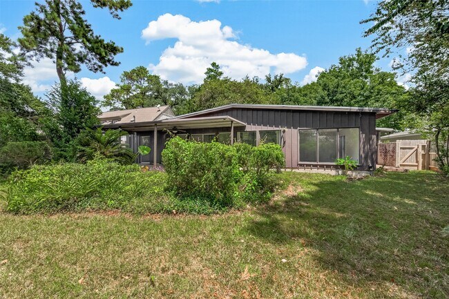 Building Photo - 10039 Warwana Rd