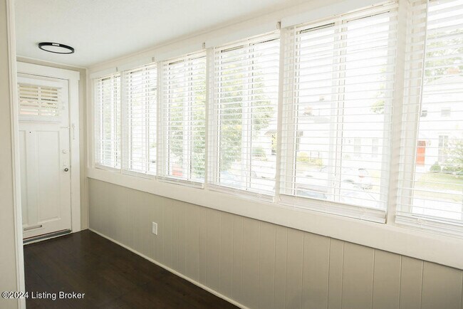 Foto del edificio - 208 Pope St